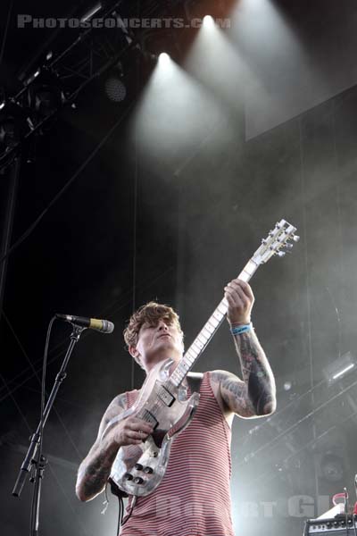 THEE OH SEES - 2014-08-23 - SAINT CLOUD - Domaine National - Scene de la Cascade - 